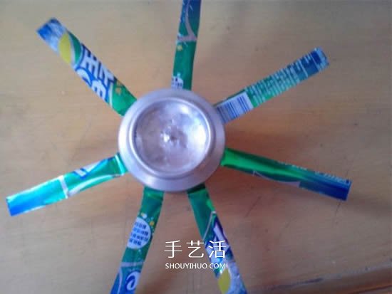 易拉罐做直升飛機(jī)模型 手工易拉罐直升機(jī)模型 -  itrip.net.cn