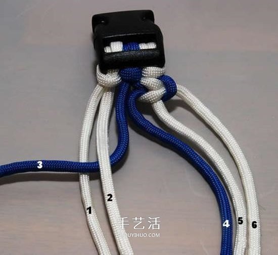 寬版?zhèn)憷K手鏈的編法 傘繩手工編織寬手鏈圖解 -  itrip.net.cn