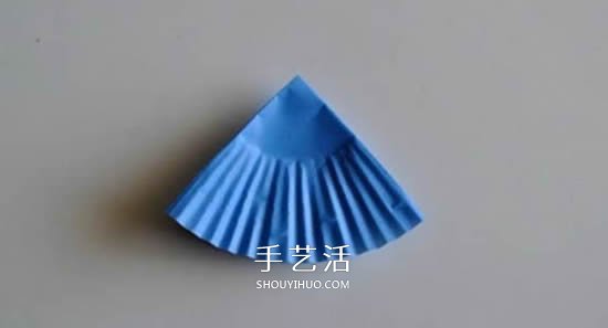 蛋糕紙圣誕樹的做法 簡(jiǎn)單又可愛(ài)平面圣誕樹DIY -  itrip.net.cn