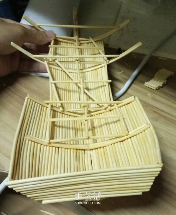 古代戰(zhàn)船模型手工制作 純以一次性筷子完成 -  itrip.net.cn