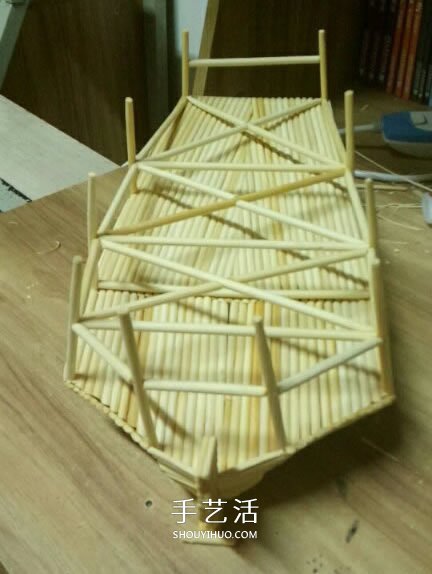 古代戰(zhàn)船模型手工制作 純以一次性筷子完成 -  itrip.net.cn