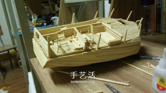 古代戰(zhàn)船模型手工制作 純以一次性筷子完成 -  itrip.net.cn