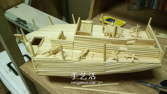 古代戰(zhàn)船模型手工制作 純以一次性筷子完成 -  itrip.net.cn