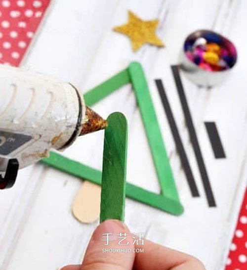 廢物利用做圣誕樹(shù)教程 圣誕樹(shù)裝飾用雪糕棍做 -  itrip.net.cn