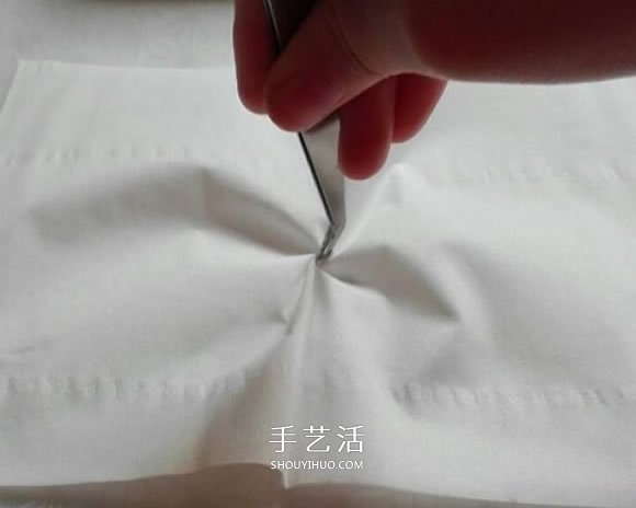 一張餐巾紙折玫瑰花 只需幾分鐘就可以搞定 -  itrip.net.cn