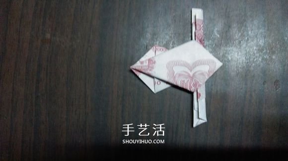 五瓣蓮的折紙方法圖解 紙幣折五瓣蓮的步驟 -  itrip.net.cn