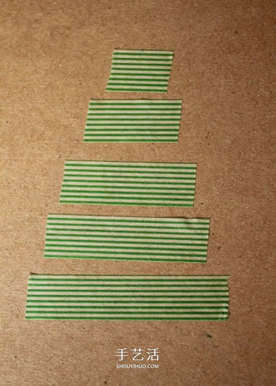 用膠帶紙貼出圣誕賀卡 最簡(jiǎn)單圣誕節(jié)賀卡DIY -  itrip.net.cn