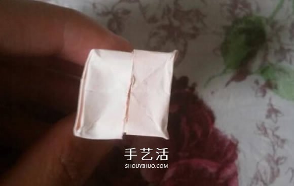 百合花的折法簡單易學(xué) 怎么折百合花的圖片 -  itrip.net.cn