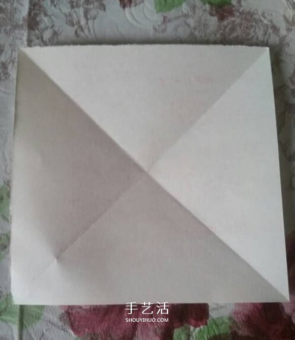 百合花的折法簡單易學(xué) 怎么折百合花的圖片 -  itrip.net.cn