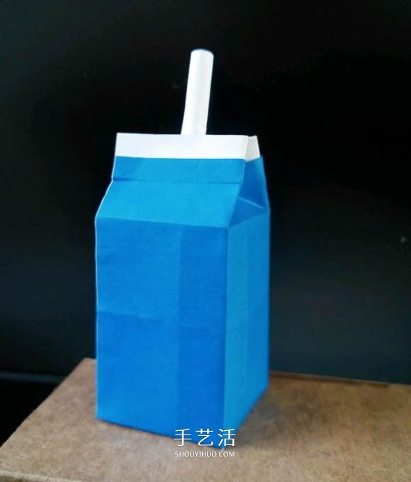 有趣的手工折紙教程 帶吸管牛奶盒的折法圖解 -  itrip.net.cn