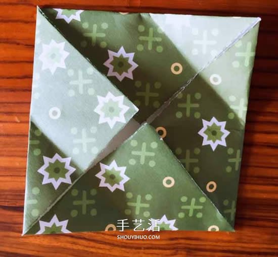 卷紙筒廢物利用 和紙花一起做漂亮圣誕花環(huán) -  itrip.net.cn