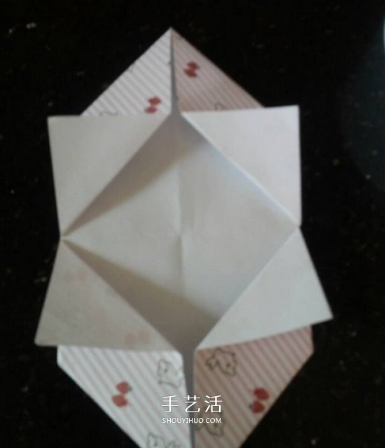 特色紙盒的折法圖解 折一個(gè)四葉草盒子的教程 -  itrip.net.cn