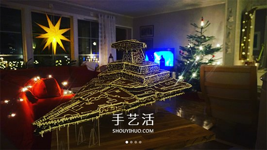 圣誕節(jié)傳統(tǒng)的姜餅屋 轉(zhuǎn)變成星際大戰(zhàn)風戰(zhàn)艦 -  itrip.net.cn