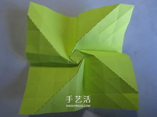 原創(chuàng)紙玫瑰花的折紙圖解 步驟過程非常詳細 -  itrip.net.cn