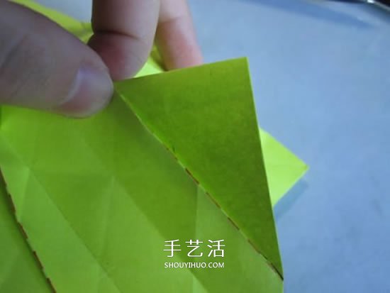原創(chuàng)紙玫瑰花的折紙圖解 步驟過程非常詳細 -  itrip.net.cn