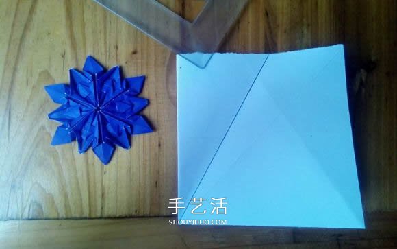 3D立體雪花的折紙圖解 復雜精美雪花的折法 -  itrip.net.cn