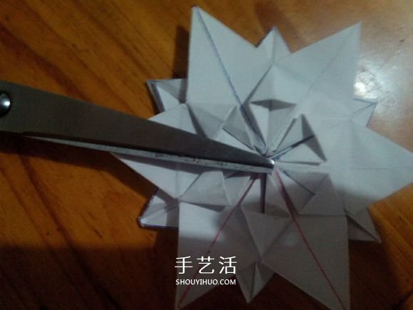 3D立體雪花的折紙圖解 復雜精美雪花的折法 -  itrip.net.cn