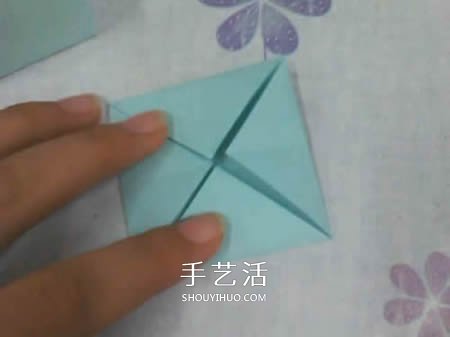 帶蓋方形包裝盒的折法 還包括盒蓋上的蝴蝶結(jié) -  itrip.net.cn