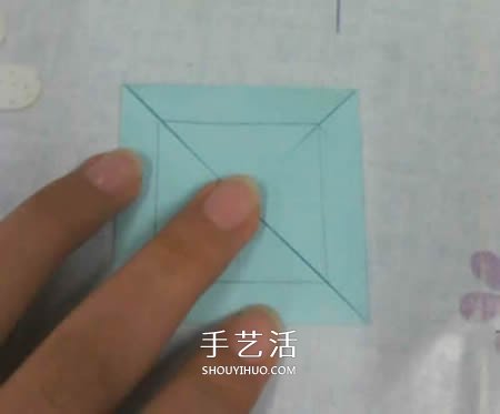 帶蓋方形包裝盒的折法 還包括盒蓋上的蝴蝶結(jié) -  itrip.net.cn
