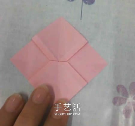帶蓋方形包裝盒的折法 還包括盒蓋上的蝴蝶結(jié) -  itrip.net.cn