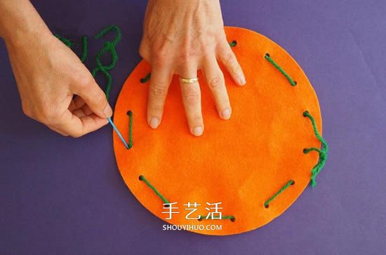 萬圣節(jié)南瓜袋制作方法 布藝南瓜糖果袋的做法 -  itrip.net.cn