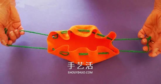 萬圣節(jié)南瓜袋制作方法 布藝南瓜糖果袋的做法 -  itrip.net.cn