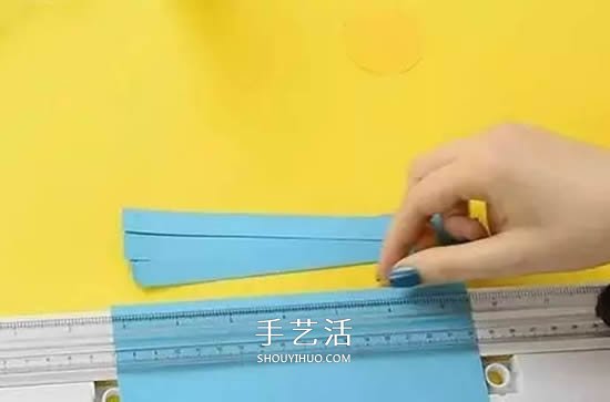 重陽節(jié)兒童小手工 漂亮又可愛卡紙菊花的做法 -  itrip.net.cn