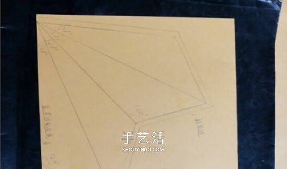 如何用卡紙做五角星 立體五角星的折法圖解 -  itrip.net.cn