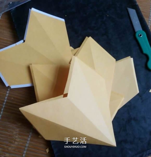 如何用卡紙做五角星 立體五角星的折法圖解 -  itrip.net.cn