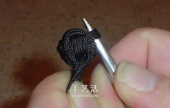 男士傘繩手繩的編法 簡(jiǎn)潔陽(yáng)剛男手鏈編織圖 -  itrip.net.cn