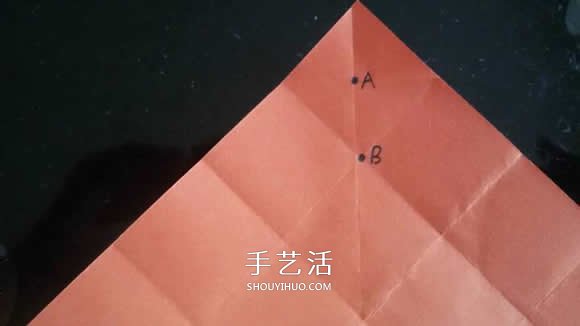 玫瑰紙盒的折法圖解 情人節(jié)玫瑰禮品盒折紙 -  itrip.net.cn