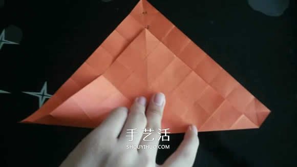 玫瑰紙盒的折法圖解 情人節(jié)玫瑰禮品盒折紙 -  itrip.net.cn