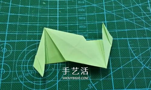 怎么折紙星星花球圖解 發(fā)射光芒立體星星的折法 -  itrip.net.cn