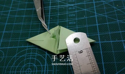 怎么折紙星星花球圖解 發(fā)射光芒立體星星的折法 -  itrip.net.cn