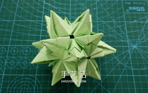 怎么折紙星星花球圖解 發(fā)射光芒立體星星的折法 -  itrip.net.cn