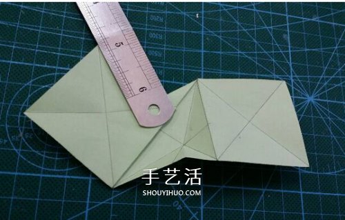 怎么折紙星星花球圖解 發(fā)射光芒立體星星的折法 -  itrip.net.cn