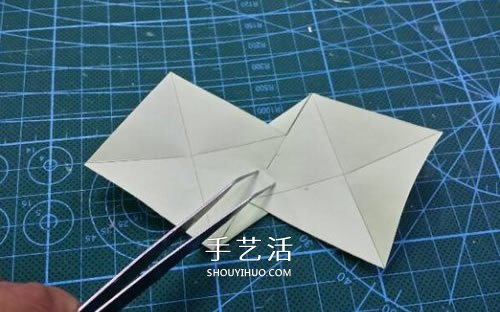 怎么折紙星星花球圖解 發(fā)射光芒立體星星的折法 -  itrip.net.cn