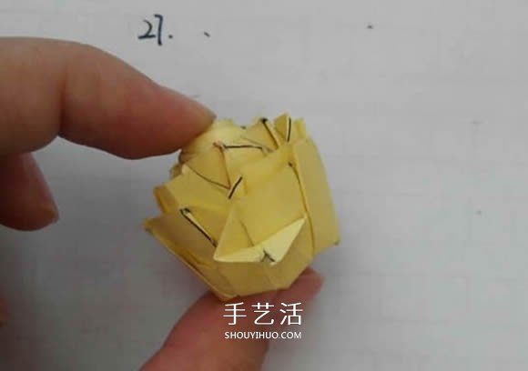 五瓣佐藤玫瑰折法圖解 怎么折佐藤玫瑰花步驟 -  itrip.net.cn