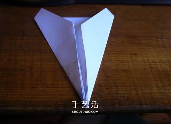 飛得更快更遠(yuǎn)！ 簡單紙飛機的折紙方法圖解 -  itrip.net.cn