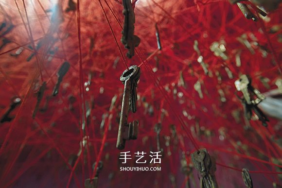 Chiharu Shiota塩田千春的大型針線裝置藝術(shù) -  itrip.net.cn