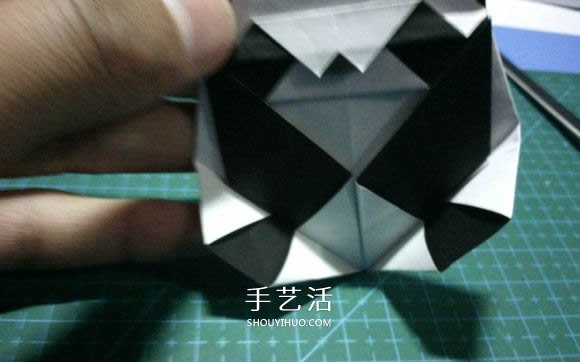 折一只國寶出來！可愛大熊貓的折紙方法圖解 -  itrip.net.cn