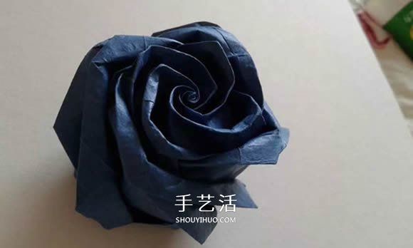 折紙玫瑰花教程 漂亮貝利爾玫瑰的折法步驟 -  itrip.net.cn
