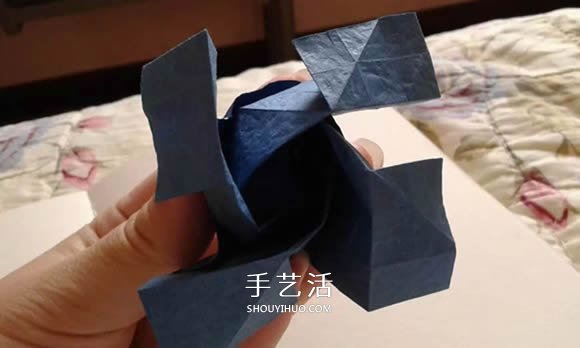 折紙玫瑰花教程 漂亮貝利爾玫瑰的折法步驟 -  itrip.net.cn