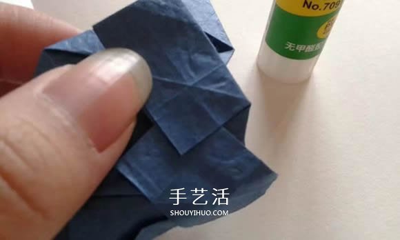 折紙玫瑰花教程 漂亮貝利爾玫瑰的折法步驟 -  itrip.net.cn