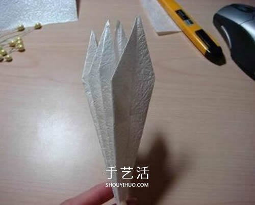 寓意百年好合！ 美麗紙百合花的折疊方法圖解 -  itrip.net.cn