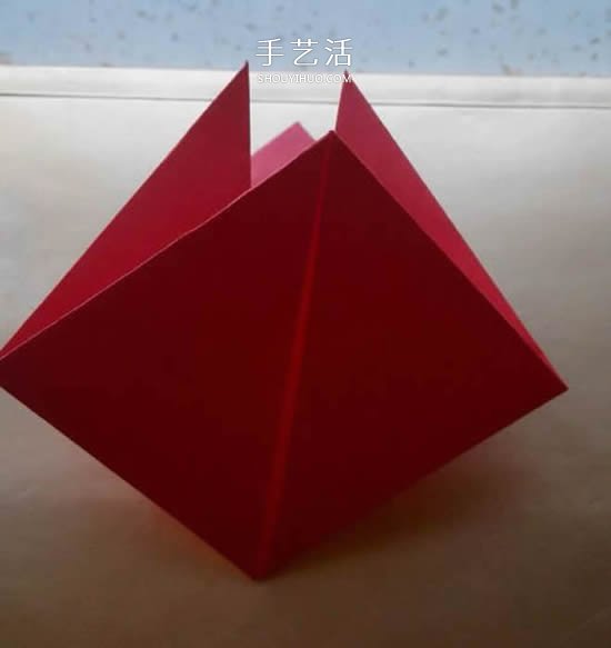 兒童簡(jiǎn)單折紙盒教程 鼎形紙盒的折法圖解 -  itrip.net.cn