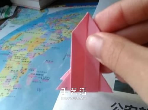 牽?；ǖ恼奂埐襟E圖解 怎么折喇叭花的教程 -  itrip.net.cn