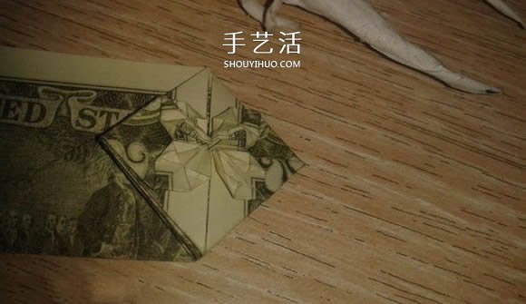 花心天使心的折法圖解 好看美元折紙愛心教程 -  itrip.net.cn