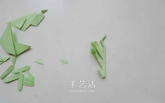 剪六角雪花的剪紙方法 雪花窗花怎么剪步驟圖 -  itrip.net.cn
