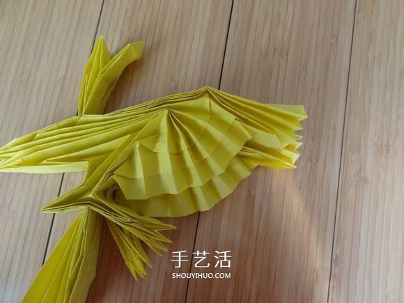 鷹的折紙教程 手工折紙展開翅膀雄鷹的步驟圖 -  itrip.net.cn